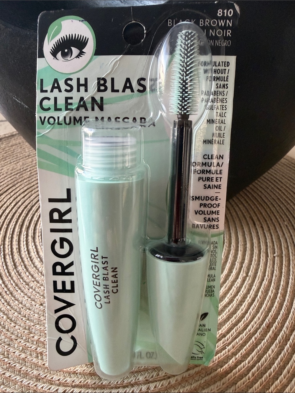 COVERGIRL Lash Blast Clean Volume Mascara in Black Brown 810 NEW